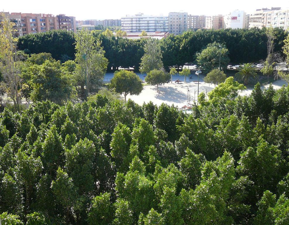 Apartment Monfort Valencia Exterior photo